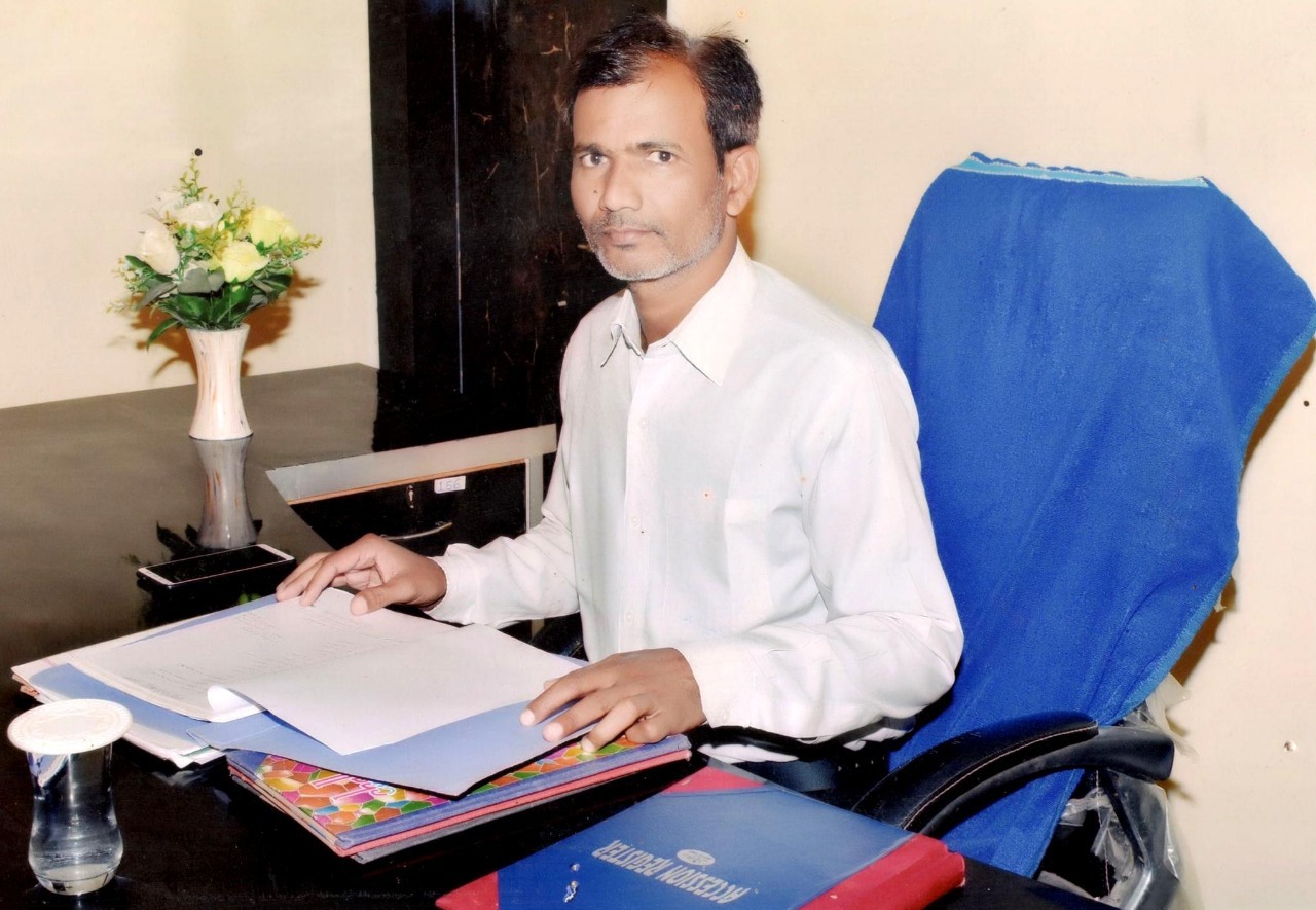 Mr. Om Pathak
